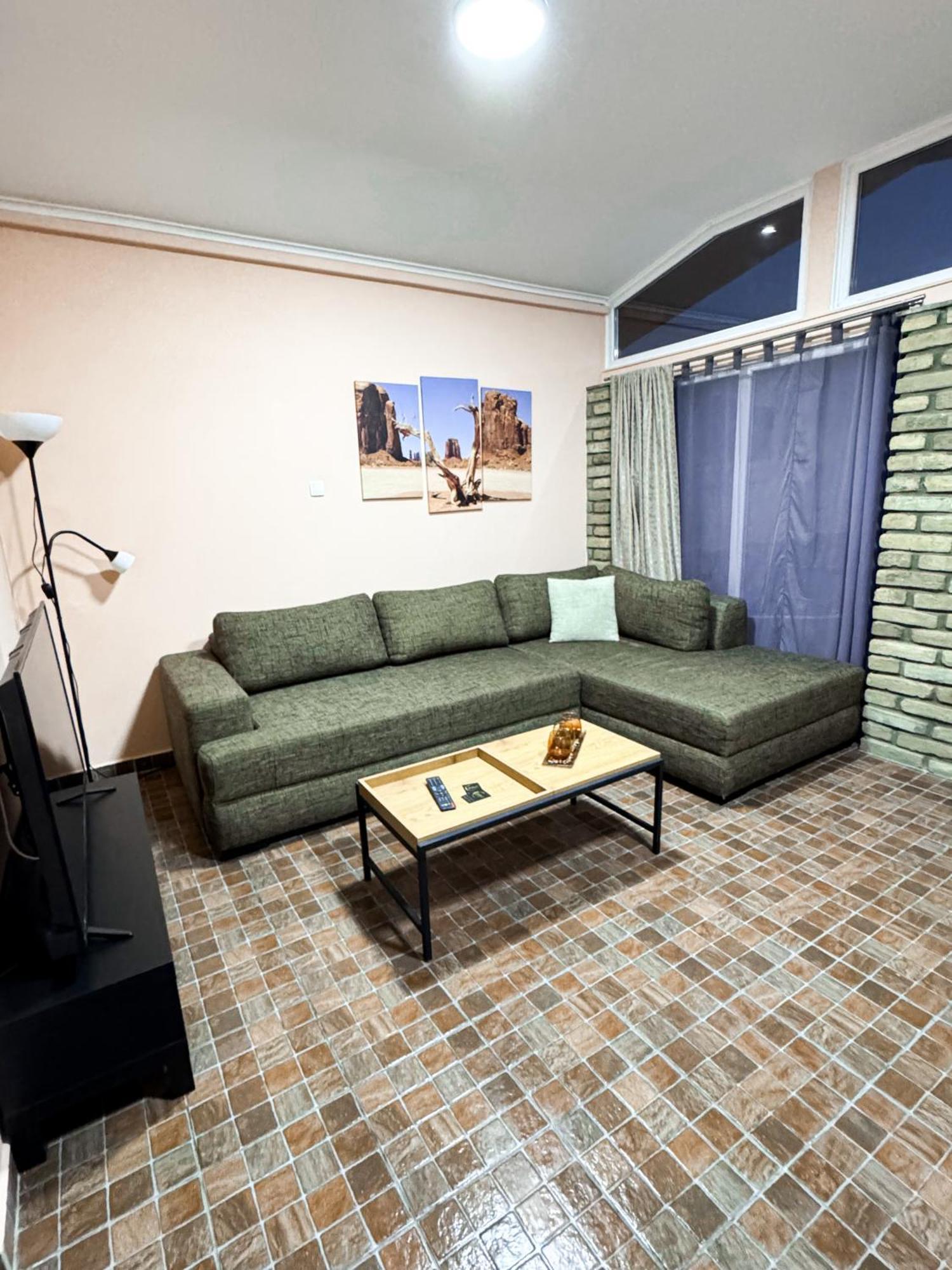 Kk Apartment Backa Topola Extérieur photo